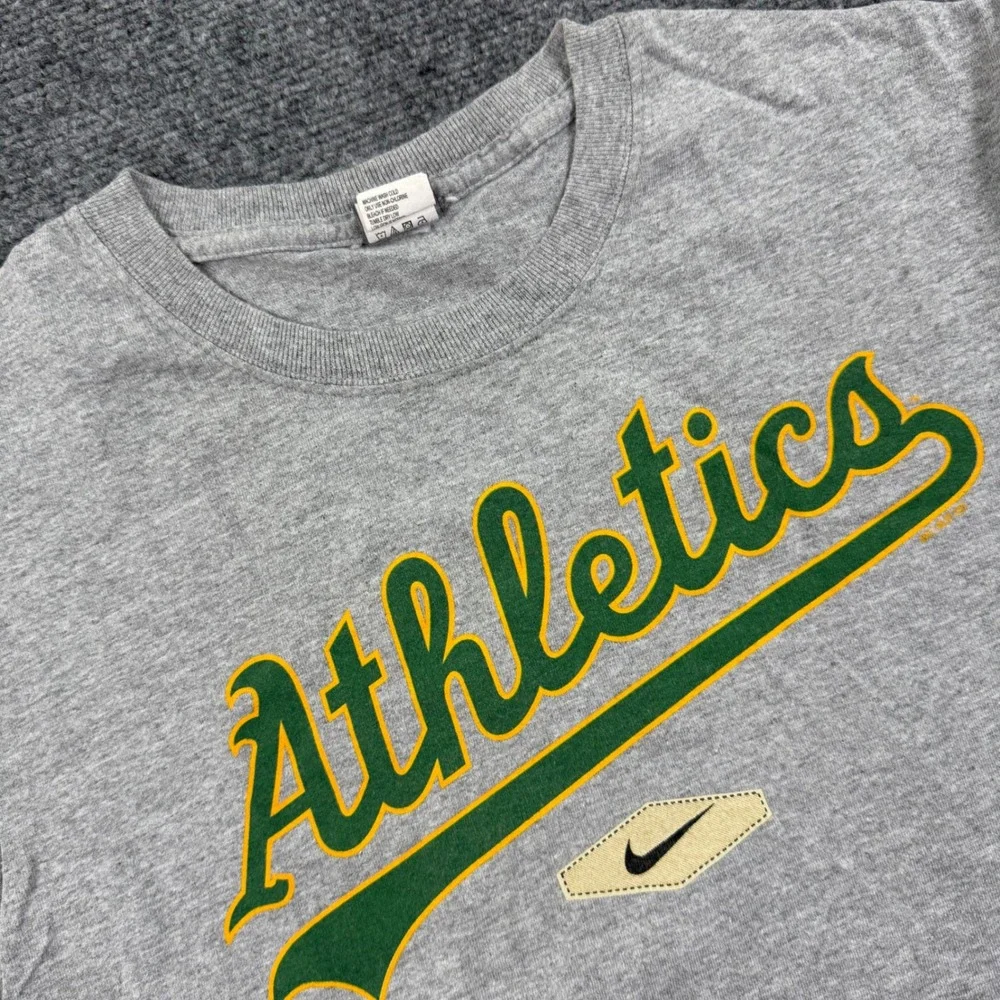 Nike T-Shirt Large Gray Oakland Athletics‎ MLB Graphic Short Sleeve Kids